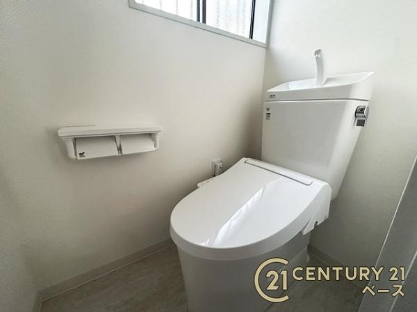 天理市二階堂上ノ庄町　一戸建のトイレ|リフォーム済みの綺麗なお手洗いです！