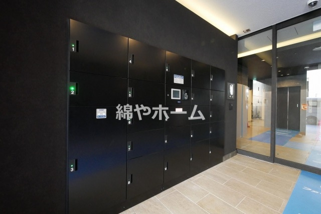 AFFLUENCE難波EASTのロビー|ゆとりのあるロビーです