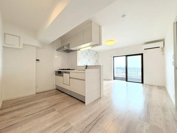 菊名マンションの居間・リビング