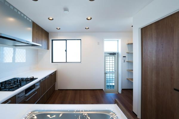 横浜市旭区上白根２丁目の中古一戸建のキッチン