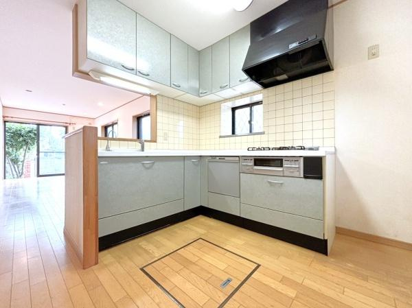 横浜市戸塚区原宿３丁目の中古一戸建のキッチン