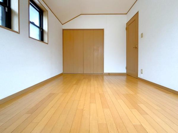 横浜市戸塚区原宿３丁目の中古一戸建の洋室