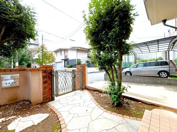 横浜市戸塚区原宿３丁目の中古一戸建の庭