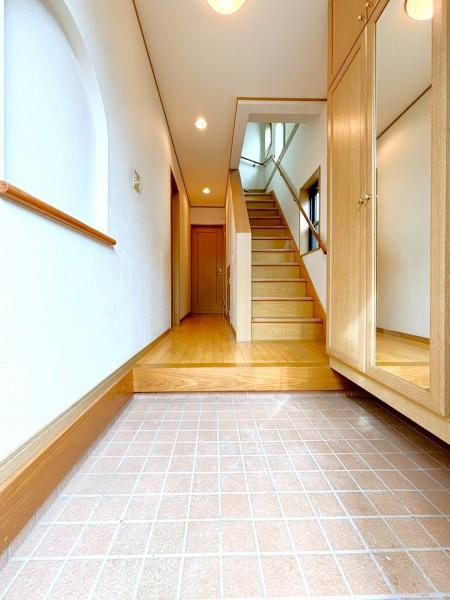 横浜市戸塚区原宿３丁目の中古一戸建の居間・リビング