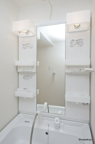 メゾンモビリアの洗面所