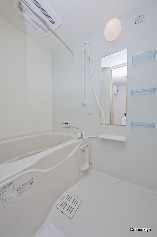 メゾンモビリアの浴室