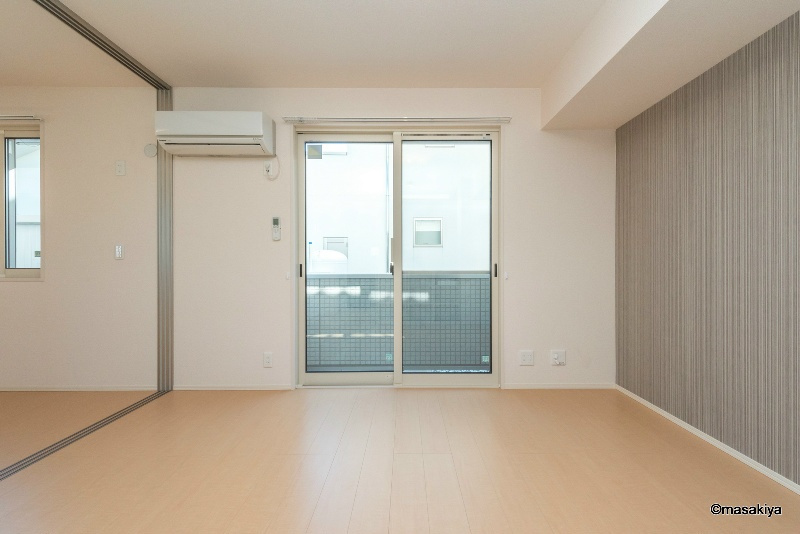 B-FLATの居間・リビング|リビング