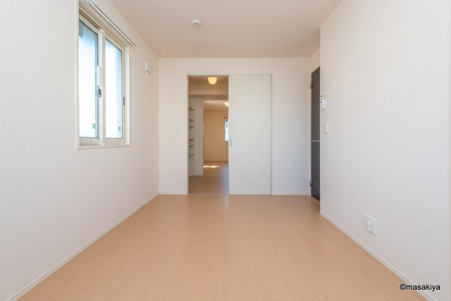 B-FLATの居間・リビング