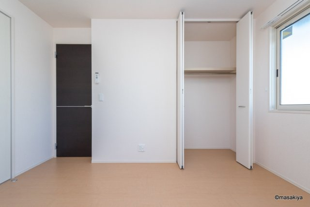 B-FLATの居間・リビング