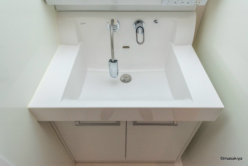 B-FLATの洗面所|洗面・脱衣