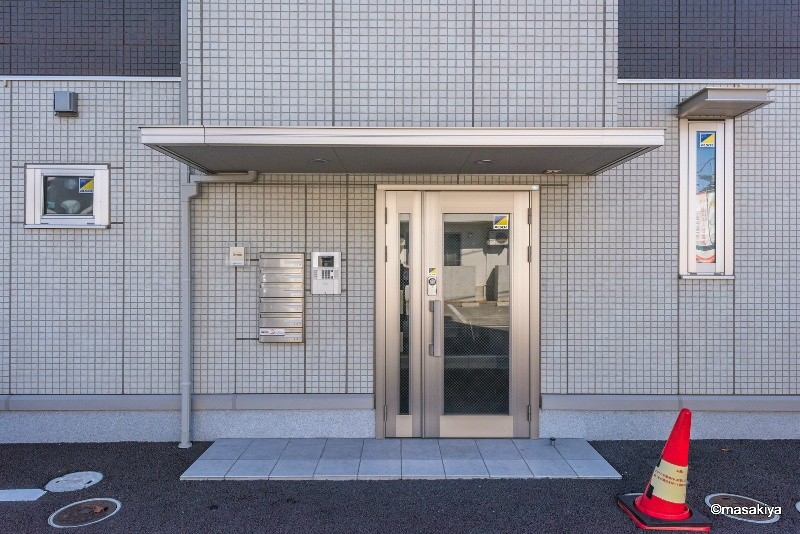 B-FLATのエントランス|エントランス