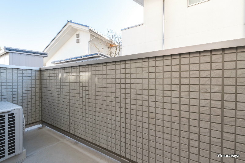 B-FLATのバルコニー|バルコニー