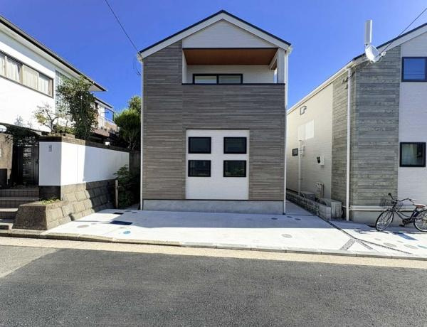 横浜市神奈川区羽沢南２丁目の新築一戸建の前面道路含む現地写真