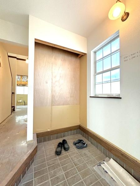 横浜市青葉区美しが丘西２丁目の中古一戸建の玄関