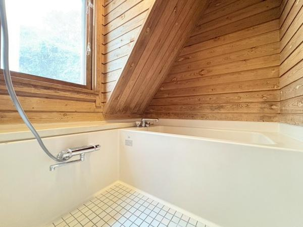 横浜市青葉区美しが丘３丁目の中古一戸建の浴室|ゆったりとくつろげる、一日の疲れを癒やす空間ですね。