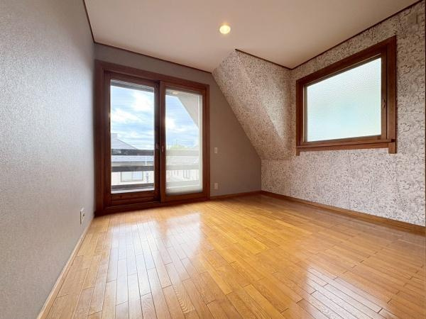 横浜市青葉区美しが丘３丁目の中古一戸建の子供部屋|お子様部屋にもできる広さですので、ご家族構成の変化にも対応できそうですね。