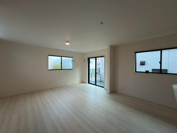 横浜市金沢区高舟台２丁目の新築一戸建の居間・リビング