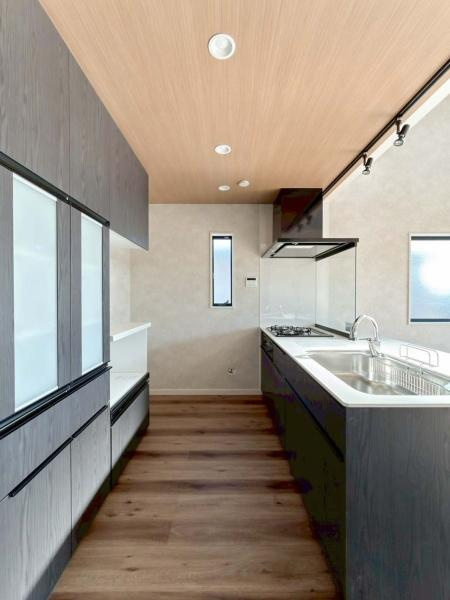 横浜市栄区犬山町の新築一戸建のキッチン