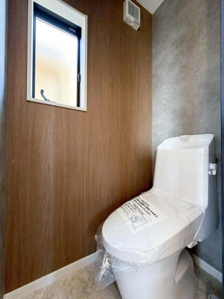 横浜市栄区犬山町の新築一戸建のトイレ