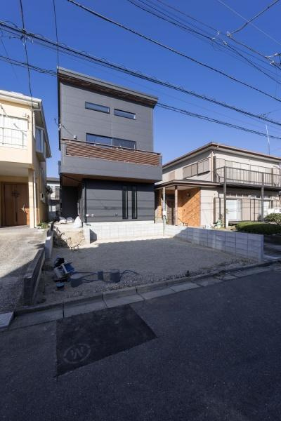 横浜市栄区犬山町の新築一戸建の前面道路含む現地写真