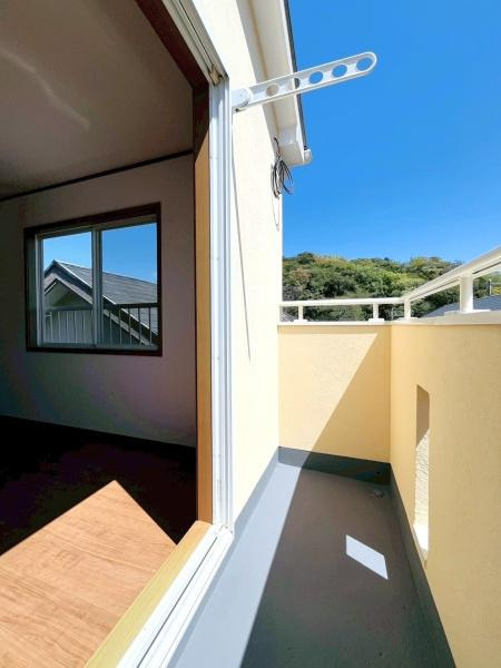 藤沢市西富２丁目の中古一戸建のバルコニー