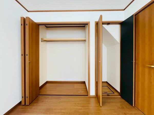 藤沢市西富２丁目の中古一戸建の収納