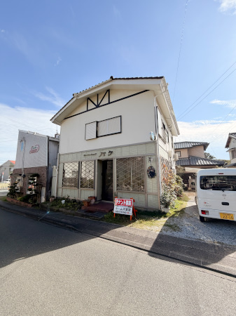 富塚町住居付店舗