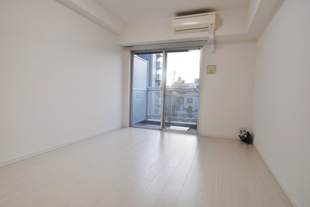 西宮ルモンド甲子園の居間・リビング|洋室