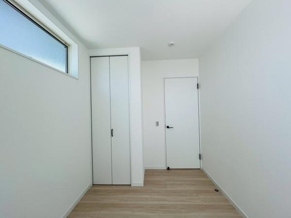 横須賀市浦上台２丁目の新築一戸建の洋室