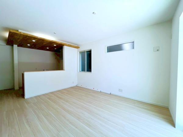 横須賀市浦上台２丁目の新築一戸建の居間・リビング