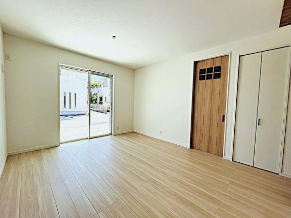 横須賀市浦上台２丁目の新築一戸建の居間・リビング