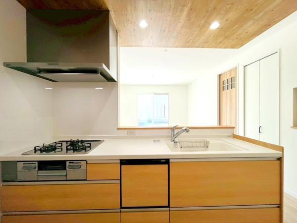 横須賀市浦上台２丁目の新築一戸建のキッチン