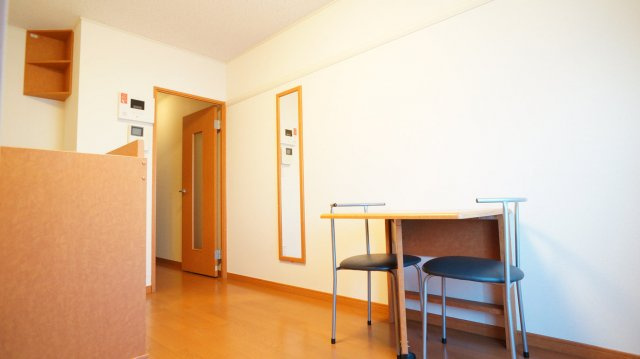 レオパレスヴィヴァーチェ・リラの寝室|テレビ等備品の変更がございます　店舗にお問い合わせ下さい