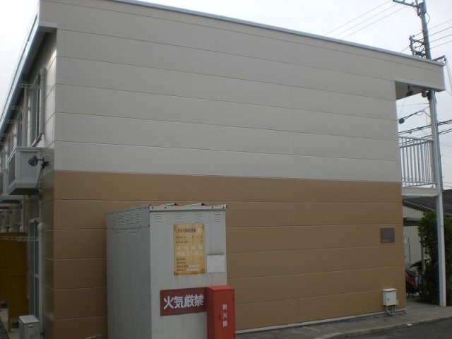 レオパレスヴィヴァーチェ・リラの外観