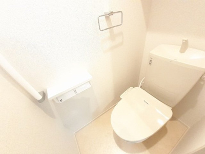 【トイレ】 | ニューファミーレ