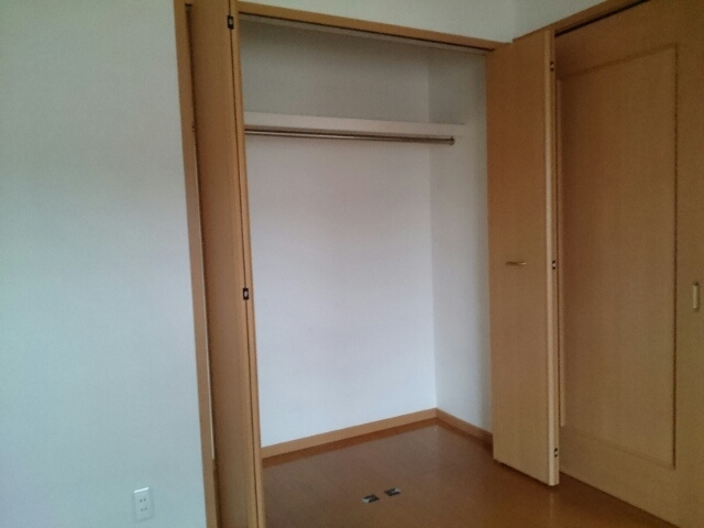 サンリットガーデンＧの収納