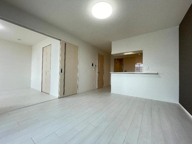 モアレディの居間・リビング