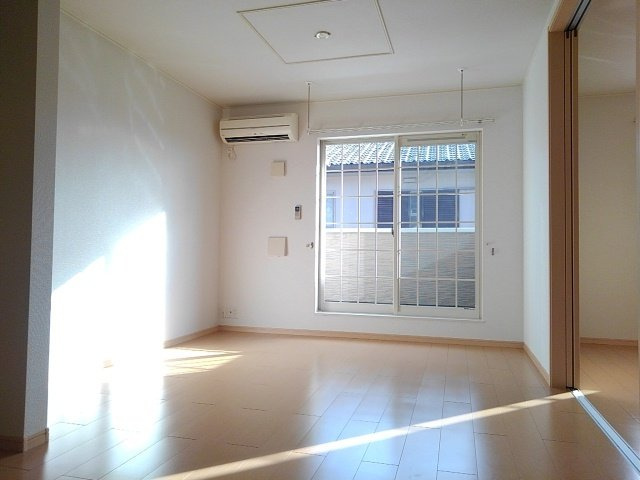 プロムナードの居間・リビング