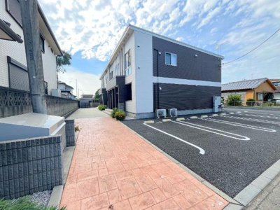 【駐車場】 | カルミア | 外観写真（昼）