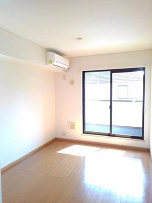 【居間・リビング】 | プリムローズヴィラＤ | 居間です