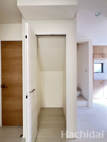 碧南市霞浦町2期　新築一戸建の収納