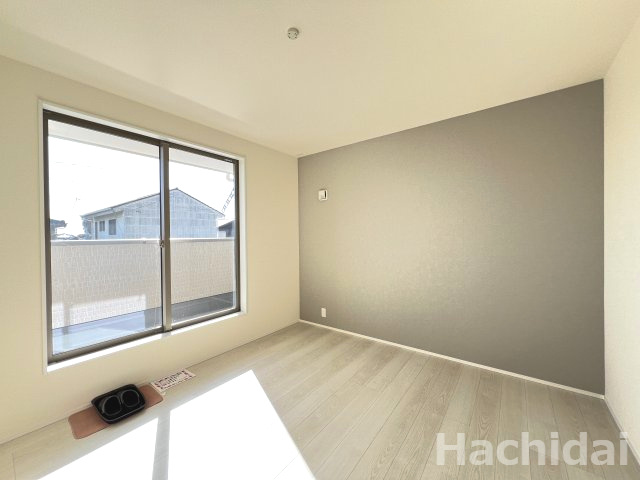 碧南市霞浦町2期　新築一戸建の洋室|南側6.38帖洋室