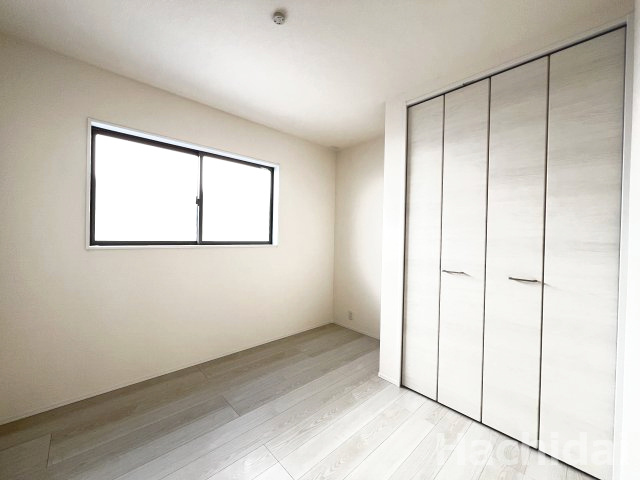 碧南市霞浦町2期　新築一戸建の洋室