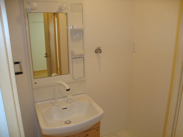 サンパレスⅢの洗面所|洗髪洗面化粧台