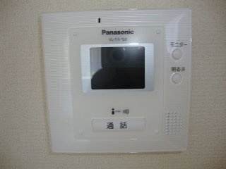 サンパレスⅢのセキュリティ|カメラ付インターホン