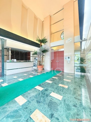 【エントランス】 | ロイヤルパークスなんば