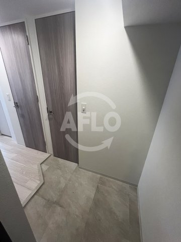 Metrosa谷町六丁目Northの玄関|Metrosa谷町六丁目North　玄関