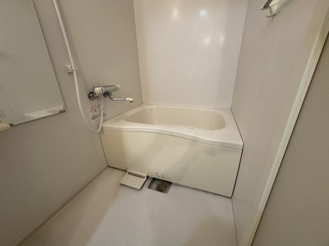 本州ビルⅢの浴室