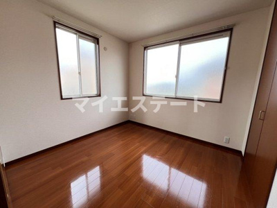 【寝室】 | サウザンドタウンA | 別部屋写真