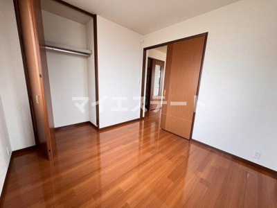 【居間・リビング】 | サウザンドタウンA | 別部屋写真